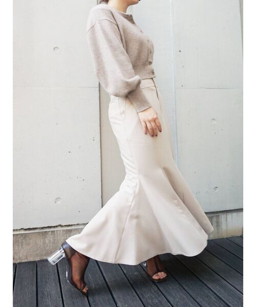 MERCURYDUO(マーキュリーデュオ)の「fluffyオフショル2WAYニット(ニット/セーター・レディース・ダークグリーン/ベージュ/アイボリー/ラベンダー・FREE)」の5枚目の写真