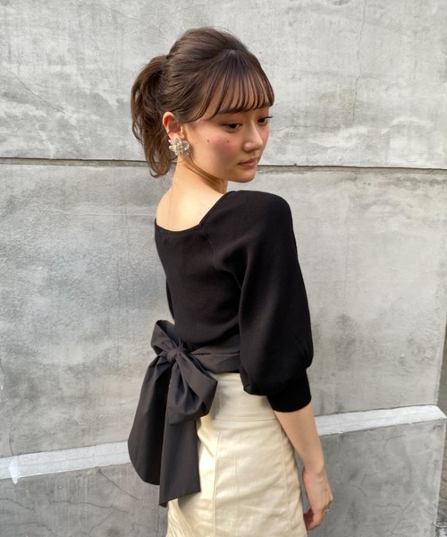 MIIA（ミーア）の「カシュクールリボンニット（ニット/セーター・レディース・ブラック/オフホワイト/ピンク・FREE）」の11枚目の写真