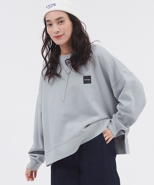 CONVERSE(コンバース)の「CONVERSE/コンバース ダンボールオーバーサイズスウェット(スウェット・レディース・グレー/グリーン/スミクロ/オフホワイト・M)」の3枚目の写真