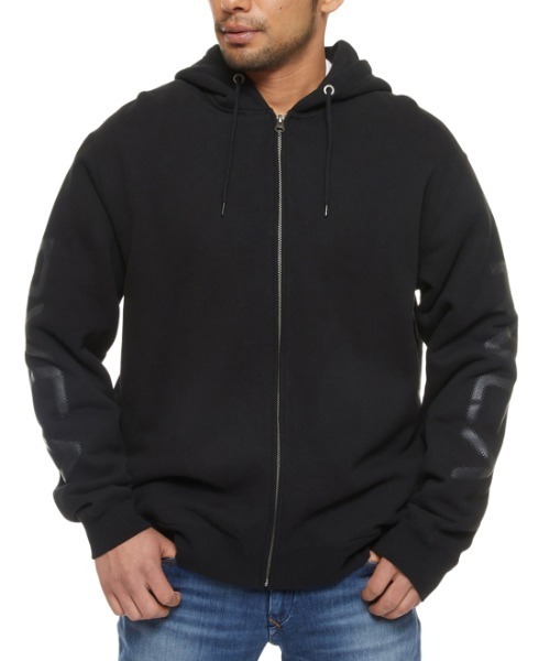 【関税込み】RVCA メンズ PUFF ZIP HD セットアップトップス RVCA（ルーカ）の「RVCA メンズ PUFF ZIP HD セットアップ