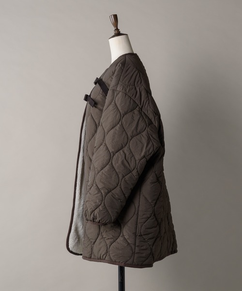 moi tytto(モイテュット)の「ポイントキルティングコート(ミリタリージャケット・レディース・ブラウン/カーキ・FREE)」の20枚目の写真