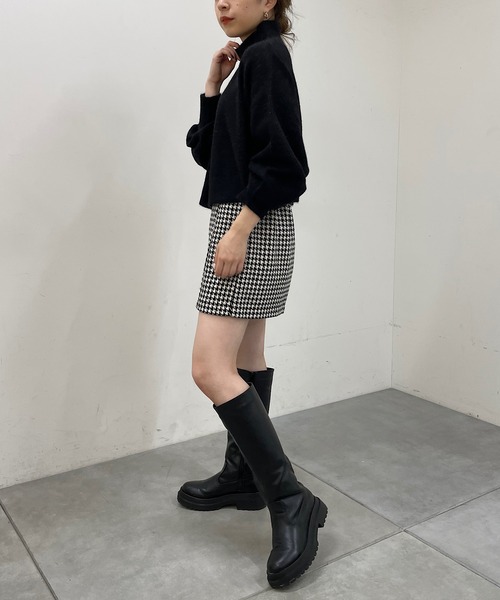 Chico（チコ）の「ショート丈フォックスハイネックニット（ニット/セーター・レディース・アイボリー/ブラック/ブラウン/ベージュ・FREE）」の15枚目の写真