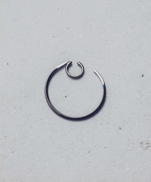 and cloud(アンドクラウド)の「Hoop Earring M / Single(イヤリング・レディース・ブラック/シルバー/イエローゴールド・FREE)」の15枚目の写真