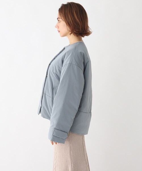 AG by aquagirl(エージーバイアクアガール)の「◆ミュラーダウン PAKAノーカラージャケット(ダウンジャケット/コート・レディース・こしょう色系/ライトブルー・38)」の4枚目の写真