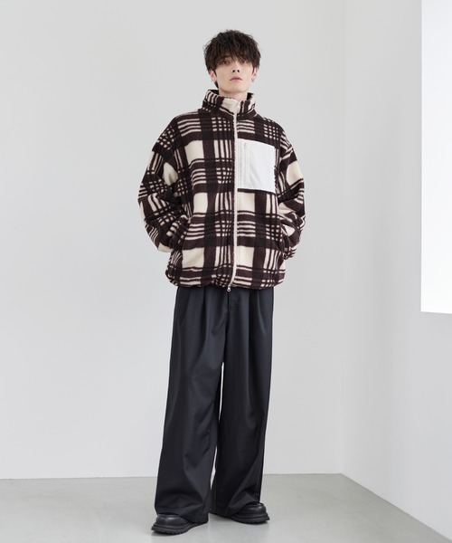 ETELIO(エテリオ)の「【25AW】防風ボア袖ライン切替スタンドネックジャケット(ドローコード付き)(ブルゾン・メンズ・ワイン/グレー/アイボリー/ブラック/モカ/チェック/グレー系/ブラック系/ブラウン系・L/M/S/XL)」の10枚目の写真