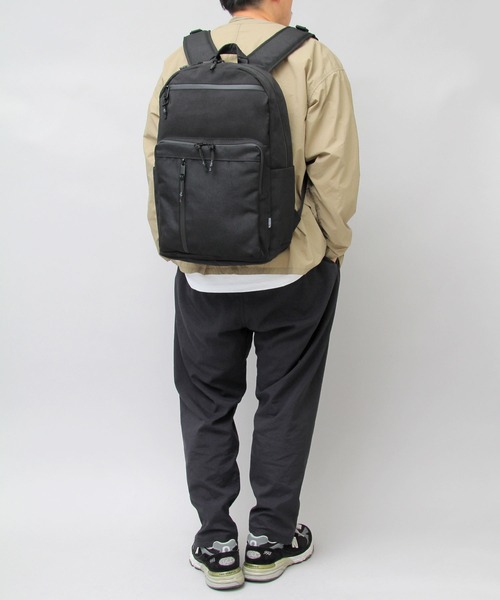 REGiSTA(レジスタ)の「撥水加工 ポリエステル スクエア バックパック / 大容量 リュック(バックパック/リュック・メンズ・ブラック・FREE)」の19枚目の写真