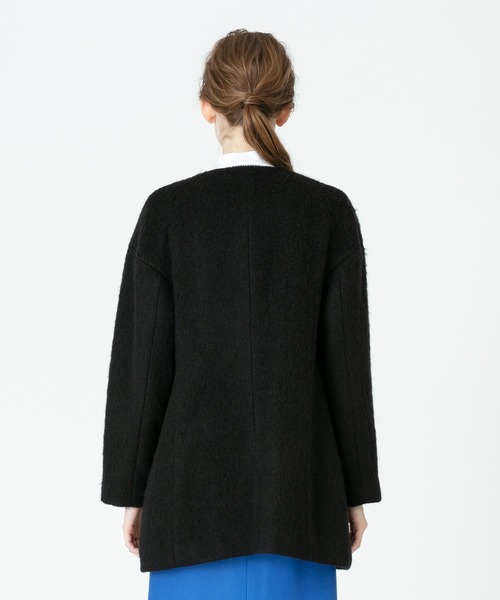 allureville（アルアバイル）の「モヘヤループシャギーノーカラー