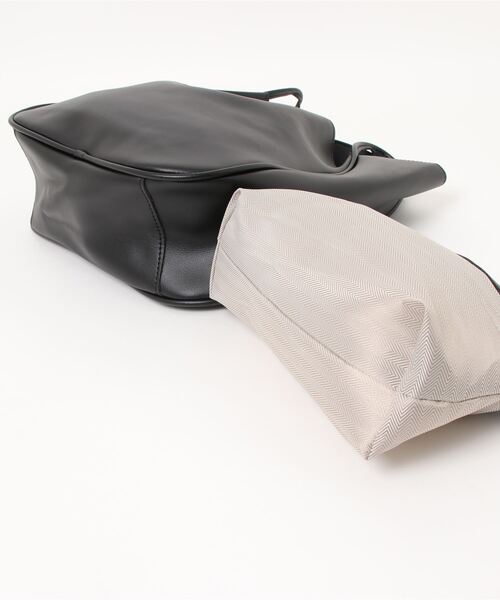 TABI PAL(タビパル)の「PUレザー トートバッグ(ショルダーバッグ・レディース・ブラック/ブラウン/アイボリー・FREE)」の19枚目の写真