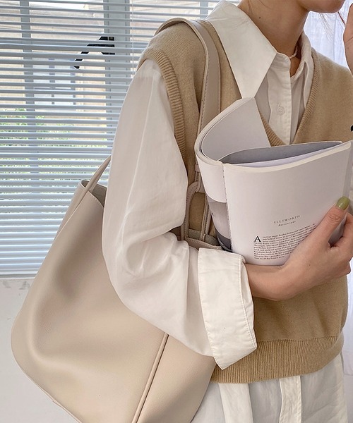 TABI PAL(タビパル)の「PUレザー トートバッグ(ショルダーバッグ・レディース・ブラック/ブラウン/アイボリー・FREE)」の11枚目の写真