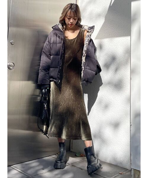 EVRIS（エヴリス）の「ヘリンボーンベロアワンピース（ワンピース・レディース・ブラック/オレンジ/カーキ・FREE）」の3枚目の写真