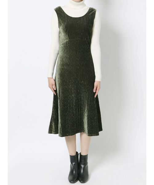 EVRIS（エヴリス）の「ヘリンボーンベロアワンピース（ワンピース・レディース・ブラック/オレンジ/カーキ・FREE）」の13枚目の写真