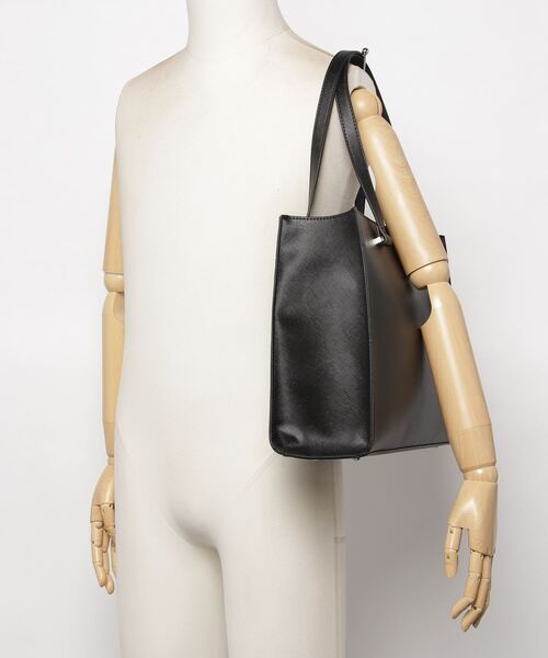 Perfect Suit FActory（パーフェクトスーツファクトリー）の「サフィアーノ　スクエアトートバッグ（ビジネスバッグ・レディース・ブラック/ピンク系その他/ライトグレー・FREE）」の10枚目の写真