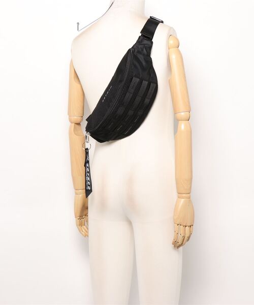 ROTHCO(ロスコ)の「【ROTHCO】MESH TAPE FANNY PACK(ボディバッグ/ウエストポーチ・メンズ・ブラック/カーキ・ONESIZE)」の4枚目の写真