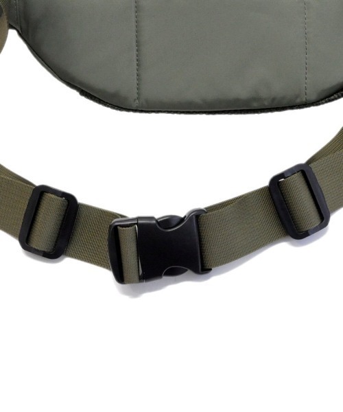ROTHCO(ロスコ)の「【ROTHCO】MESH TAPE FANNY PACK(ボディバッグ/ウエストポーチ・メンズ・ブラック/カーキ・ONESIZE)」の20枚目の写真
