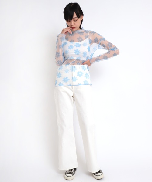 RNA（アールエヌエー）の「M1826 フラワー柄メッシュロングTシャツ（Tシャツ/カットソー・レディース・ライトグリーン/ホワイト×ブルー/ブラック×ホワイト・MEDIUM）」の13枚目の写真