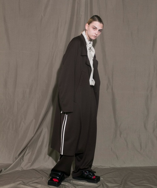 my beautiful landlet（マイビューティフルランドレット）の「【my beautiful landlet】 sandan smooth jersey long coat（トレンチコート・メンズ・ブラウン/グレー/オフホワイト・0/1）」の18枚目の写真