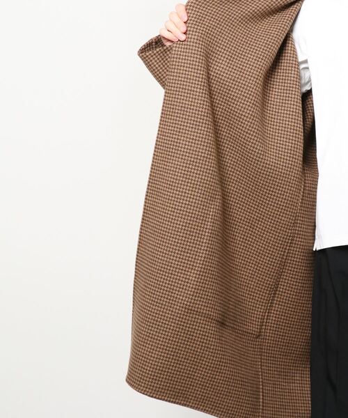 HED MAYNER（ヘドメイナー）の「【HED MAYNER】 BACK SLIT UNBUTTONED COAT（トレンチコート・メンズ・ブラウン・SMALL）」の6枚目の写真