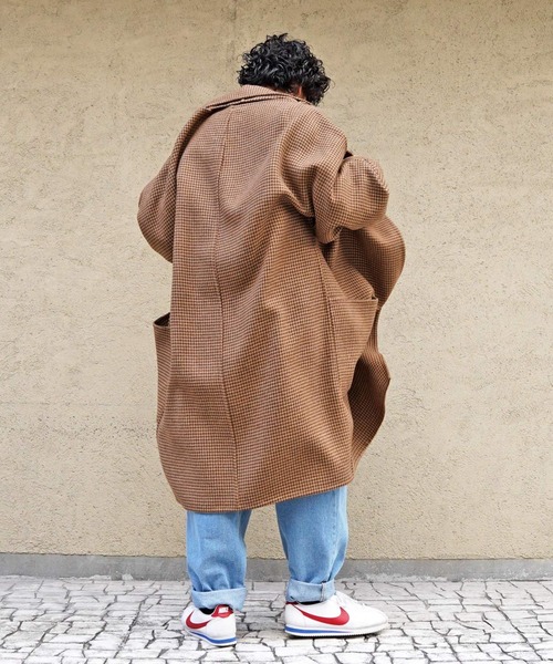 HED MAYNER（ヘドメイナー）の「【HED MAYNER】 BACK SLIT UNBUTTONED COAT（トレンチコート・メンズ・ブラウン・SMALL）」の8枚目の写真