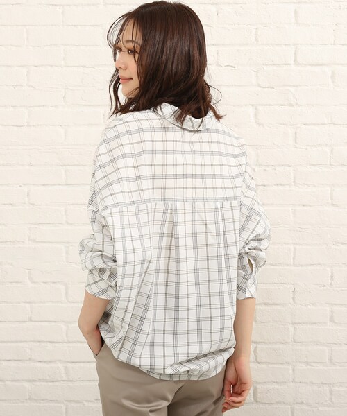 SHOO・LA・RUE(シューラルー)の「◆ドルマンスキッパーシャツ(シャツ/ブラウス・レディース・ブラック系2/ネイビー系2/ホワイト系その他2/イエロー系1/ベージュ系1/ダークグリーン系2・00)」の16枚目の写真