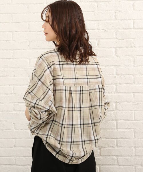SHOO・LA・RUE(シューラルー)の「◆ドルマンスキッパーシャツ(シャツ/ブラウス・レディース・ブラック系2/ネイビー系2/ホワイト系その他2/イエロー系1/ベージュ系1/ダークグリーン系2・00)」の22枚目の写真