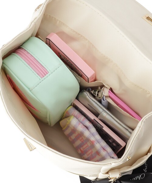 平成レトロ リボンチャーム付きピンクリュック 平成レトロ リボンチャーム付きピンクリュック リボンチャーム