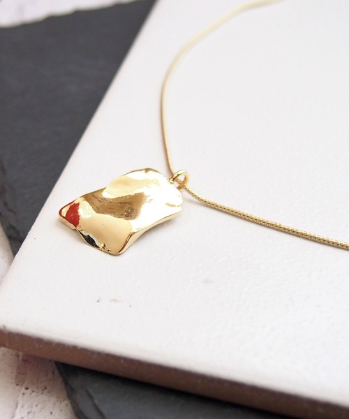 SALON(サロン)の「オリジナルニュアンスプレートネックレス(ネックレス・レディース・ゴールド/シルバー・FREE)」の8枚目の写真