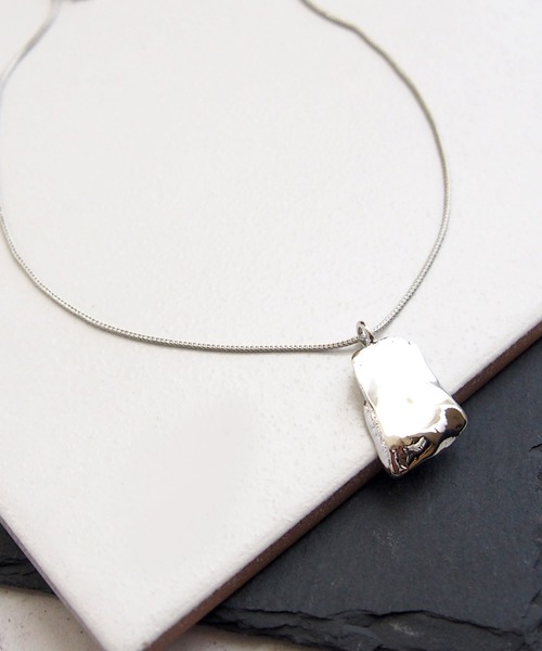 SALON(サロン)の「オリジナルニュアンスプレートネックレス(ネックレス・レディース・ゴールド/シルバー・FREE)」の10枚目の写真