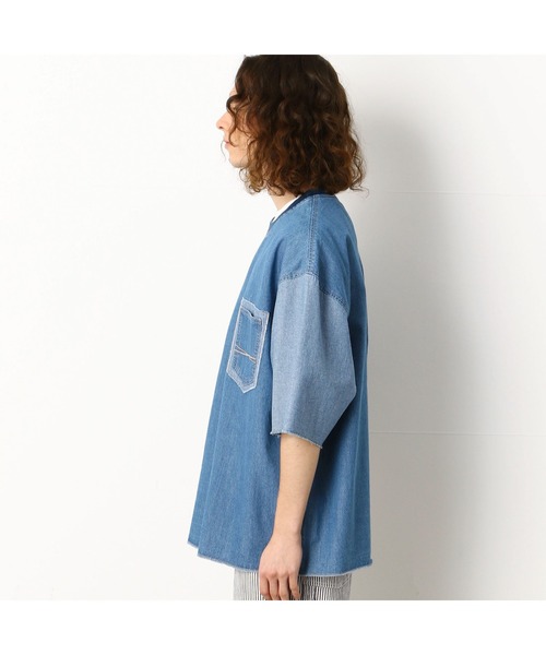 Purple&Yellow（パープルアンドイエロー）の「デニムプルオーバーシャツ（シャツ/ブラウス・メンズ・ライトインディゴブルー/ワンウォッシュ・LARGE/SMALL/MEDIUM）」の14枚目の写真