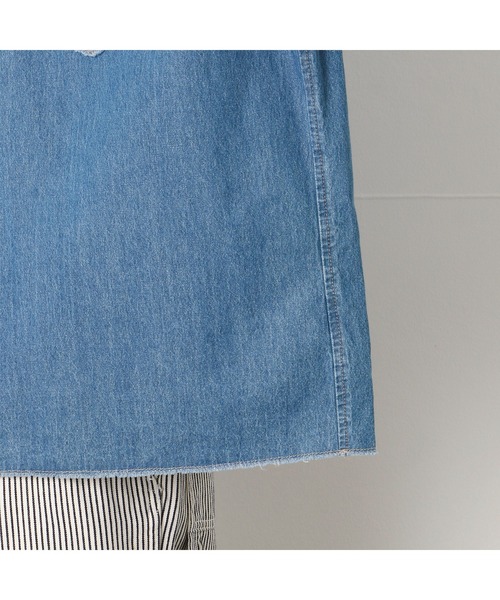 Purple&Yellow（パープルアンドイエロー）の「デニムプルオーバーシャツ（シャツ/ブラウス・メンズ・ライトインディゴブルー/ワンウォッシュ・LARGE/SMALL/MEDIUM）」の19枚目の写真