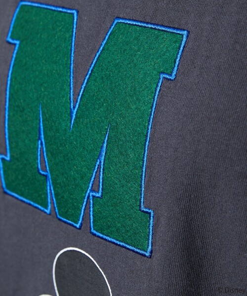 FREAK'S STORE（フリークスストア）の「【WEB限定】DISNEY(ディズニー)　ミッキーマウス/別注MワッペンTシャツ（Tシャツ/カットソー・レディース・グリーン/オフホワイト/ブラック/グレー・ﾌﾘ-）」の15枚目の写真