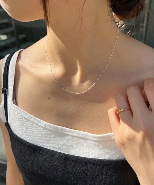 SHENERY(シーナリー)の「【WEB限定】シンプルチェーンネックレス(ネックレス・レディース・シルバー/ゴールド・FREE)」の5枚目の写真