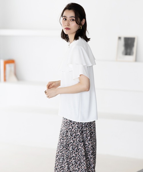 GeeRA（ジーラ）の「ケープデザインブラウス（シャツ/ブラウス・レディース・オフホワイト/ブルー/ブラック/ミント・MEDIUM/LARGE/X-LARGE）」の10枚目の写真