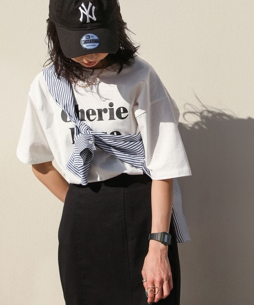 Chillfar（チルファー）の「アソートロゴTシャツ/コットン100％（Tシャツ/カットソー・レディース・ピンク/ホワイト×グリーン/ホワイト×ブルー/ホワイト×ブラック/ホワイト系/アイボリー系/アイボリー系1/アイボリー系2/ブルー/グリーン/オートミール/チャコール/ホワイト×レッド/クリーム/パープル/ネイビー/ブラウン/グリーン系/グリーン系1・FREE）」の5枚目の写真