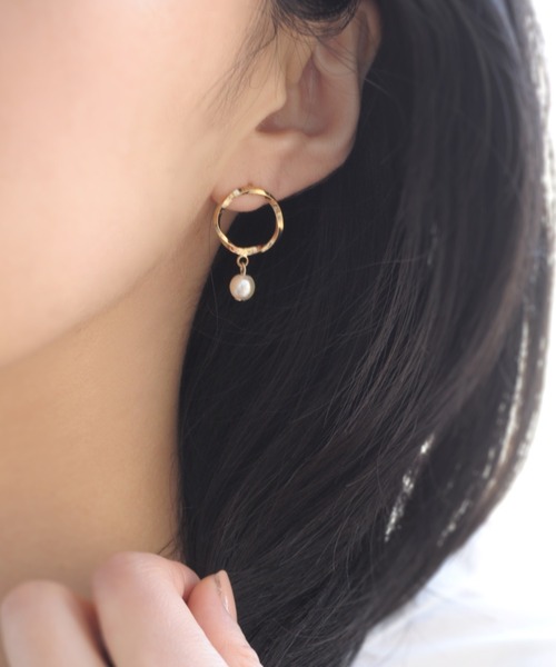 petitcro（プティクロ）の「＊petitcro＊　ゴールドサークルピアス（ピアス（両耳用）・レディース・グレー/グリーン/ホワイト系その他/ブルー/ホワイト系その他2・ONE SIZE）」の2枚目の写真