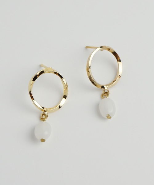 petitcro（プティクロ）の「＊petitcro＊　ゴールドサークルピアス（ピアス（両耳用）・レディース・グレー/グリーン/ホワイト系その他/ブルー/ホワイト系その他2・ONE SIZE）」の3枚目の写真