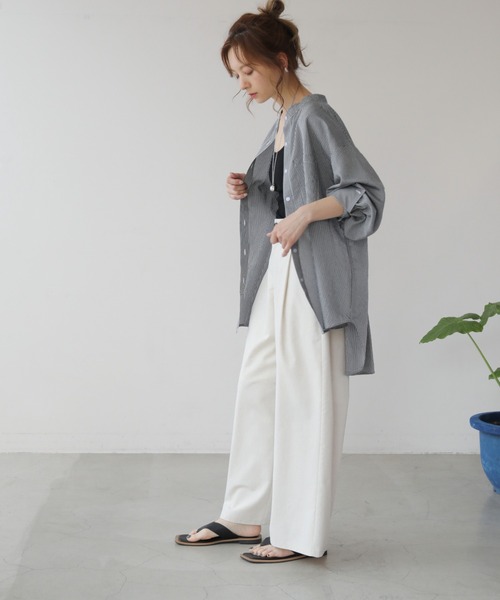 frames RAY CASSIN（フレームスレイカズン）の「WEB限定 シアーストライプバンドカラーオーバーシャツ（シャツ/ブラウス・レディース・ブラック/サックスブルー/ベージュ/パープル・FREE）」の11枚目の写真