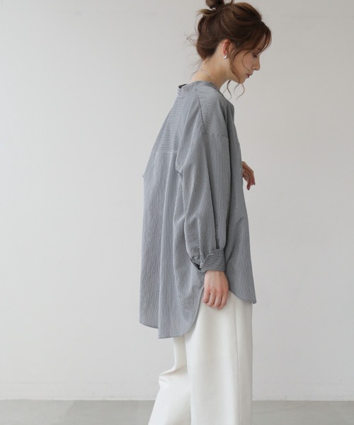 frames RAY CASSIN（フレームスレイカズン）の「WEB限定 シアーストライプバンドカラーオーバーシャツ（シャツ/ブラウス・レディース・ブラック/サックスブルー/ベージュ/パープル・FREE）」の13枚目の写真