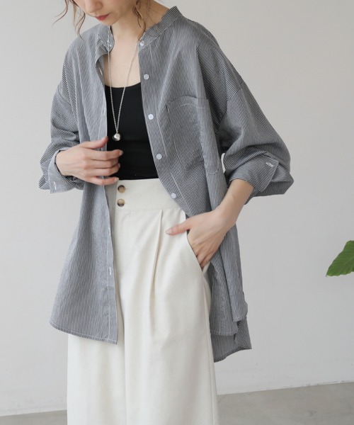 frames RAY CASSIN（フレームスレイカズン）の「WEB限定 シアーストライプバンドカラーオーバーシャツ（シャツ/ブラウス・レディース・ブラック/サックスブルー/ベージュ/パープル・FREE）」の14枚目の写真