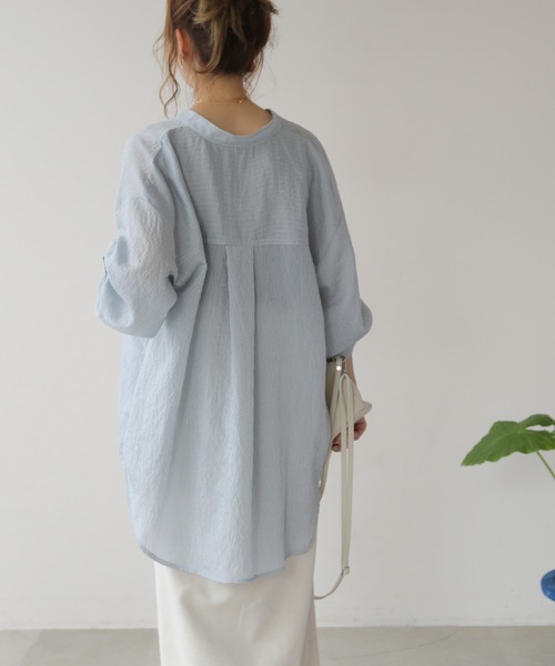 frames RAY CASSIN（フレームスレイカズン）の「WEB限定 シアーストライプバンドカラーオーバーシャツ（シャツ/ブラウス・レディース・ブラック/サックスブルー/ベージュ/パープル・FREE）」の17枚目の写真