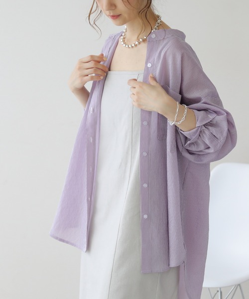 frames RAY CASSIN（フレームスレイカズン）の「WEB限定 シアーストライプバンドカラーオーバーシャツ（シャツ/ブラウス・レディース・ブラック/サックスブルー/ベージュ/パープル・FREE）」の7枚目の写真