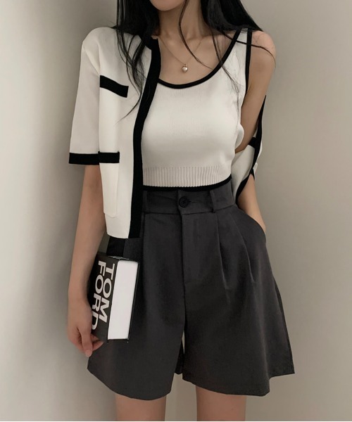 by muni:r（バイ ムニール）の「配色クロップドニットカーディガンセット（カーディガン/ボレロ・レディース・アイボリー/ブラック/ベージュ・FREE）」の16枚目の写真
