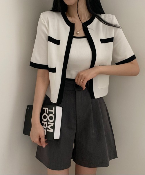 by muni:r（バイ ムニール）の「配色クロップドニットカーディガンセット（カーディガン/ボレロ・レディース・アイボリー/ブラック/ベージュ・FREE）」の19枚目の写真