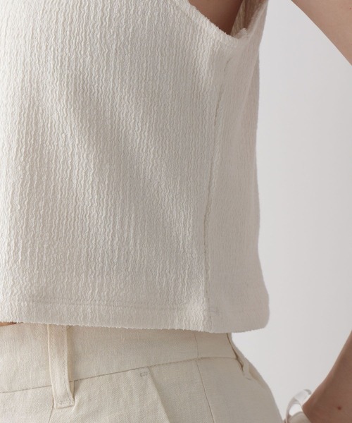 LOWRYS FARM（ローリーズファーム）の「シャーリングスクエアビスチェ　347264（その他トップス・レディース・ブラック/ブルー/アイボリー/ボルドー・FREE）」の19枚目の写真