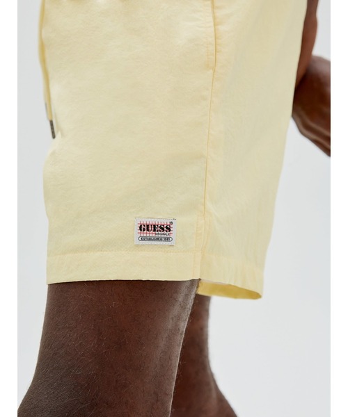 Guess（ゲス）の「GUESS Originals Nylon Shorts（その他パンツ・メンズ・ブラック/ライトグリーン/イエロー・MEDIUM/LARGE/SMALL/X-LARGE）」の9枚目の写真