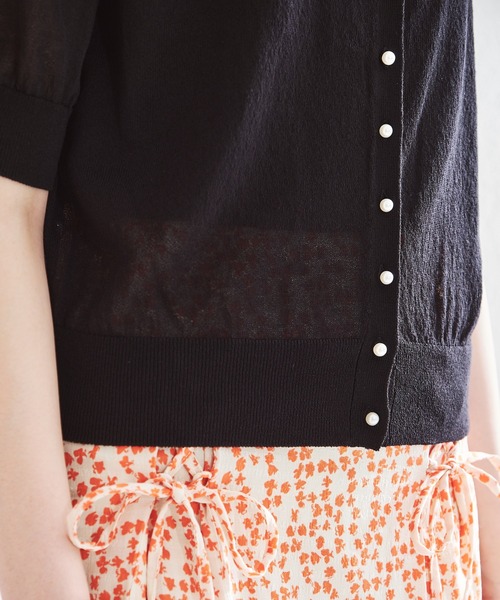 acro（アクロ）の「パールボタンシアーカーディガン/AC1451（カーディガン/ボレロ・レディース・ピンク/ブラック/グリーン/ベージュ/アイボリー・ﾌﾘ-）」の8枚目の写真