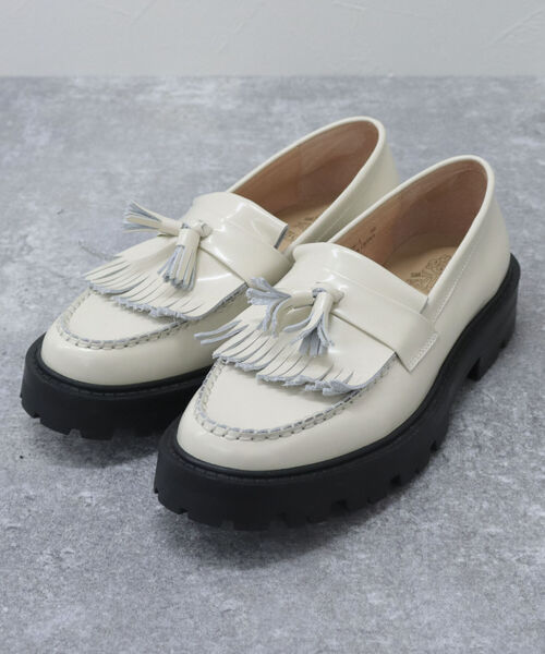 fredy emue（フレディエミュ）の「【ARTESANOS/アルテサノス】 チャンキーソールタッセルローファー（ローファー・レディース・ボルドー/キナリ・38/37）」の10枚目の写真