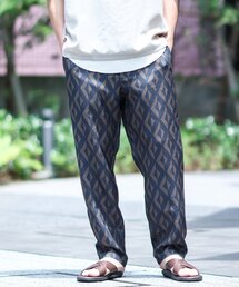 【GEOM PATTERN/ジオメパターン】総柄 ブッチャー1プリーツパンツ