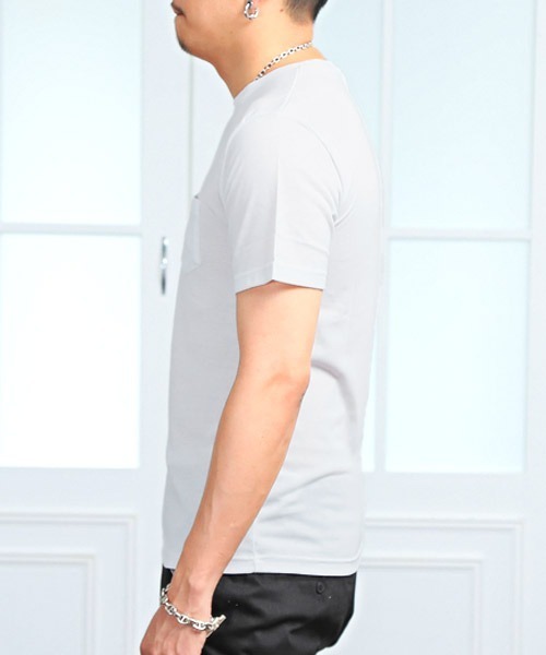 LUXSTYLE(ラグスタイル)の「無地ポケット付きクルーネック半袖Tシャツ(Tシャツ/カットソー・メンズ・ホワイト/ブラック/ネイビー/グレー/カーキ/イエロー系その他/ピンク系その他/ライトピンク・L/XL/M)」の18枚目の写真