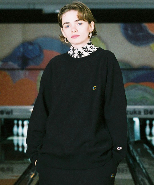 Champion(チャンピオン)の「【Champion/チャンピオン×JS】別注 リバースウィーブクルーネックスウェット(スウェット・メンズ・ブラック/ベージュ/パープル/グレー/レッド/グリーン/アイボリー・MEDIUM/LARGE/X-LARGE)」の3枚目の写真