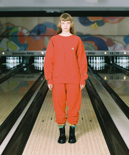 Champion(チャンピオン)の「【Champion/チャンピオン×JS】別注 リバースウィーブクルーネックスウェット(スウェット・メンズ・ブラック/ベージュ/パープル/グレー/レッド/グリーン/アイボリー・MEDIUM/LARGE/X-LARGE)」の9枚目の写真